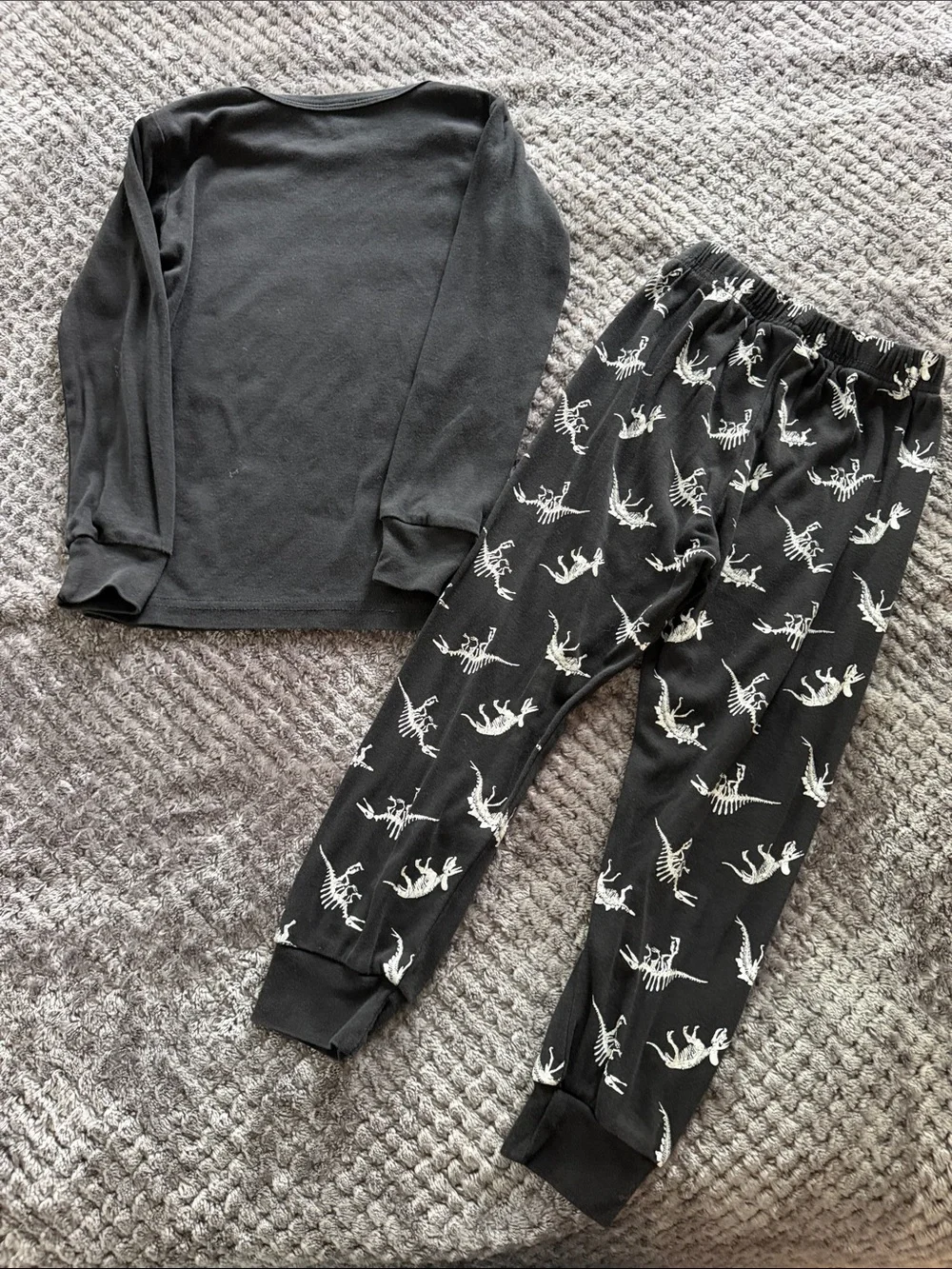 Kids Black T-Rex Skeleton Pajama Set Glow in the dark 4T